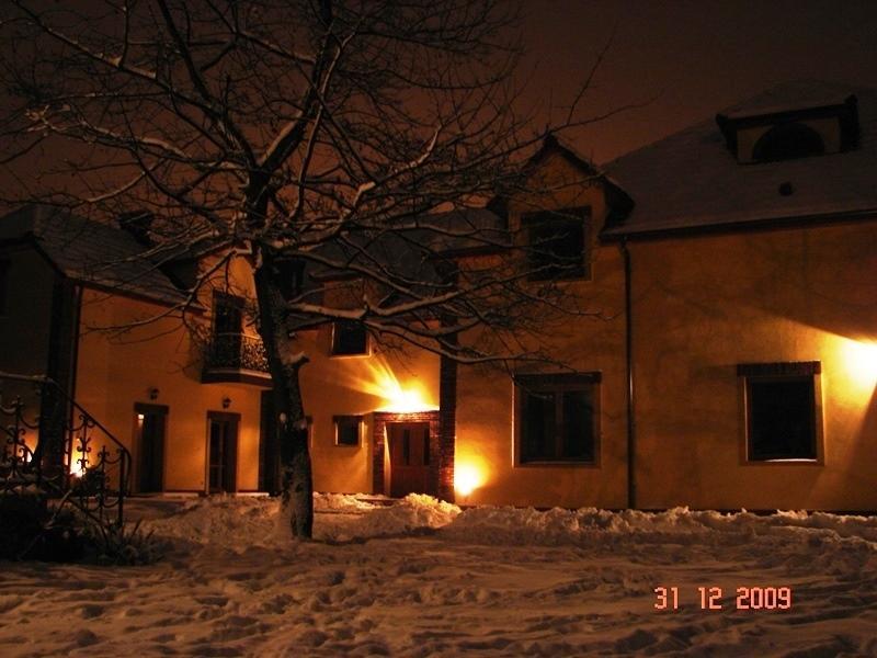 Gosciniec Kocmierzow Bed & Breakfast Sandomierz Exterior photo